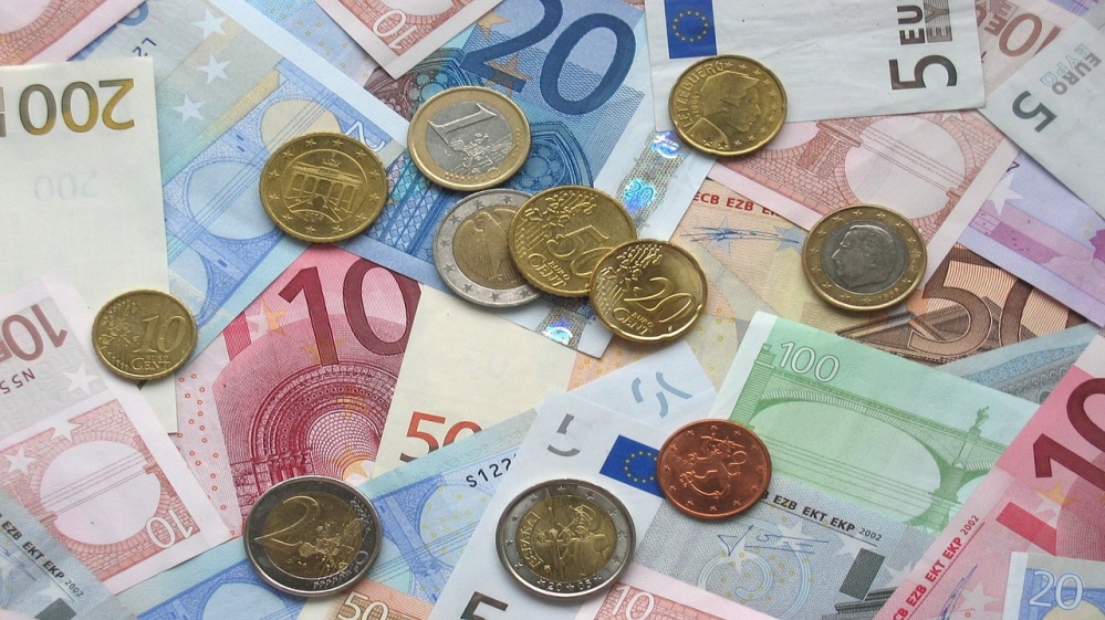 Lietuvos įmonių gyventojams išmokamų atlikėjų ir autorinių atlyginimų pajamų apmokestinimas GPM ir PVM